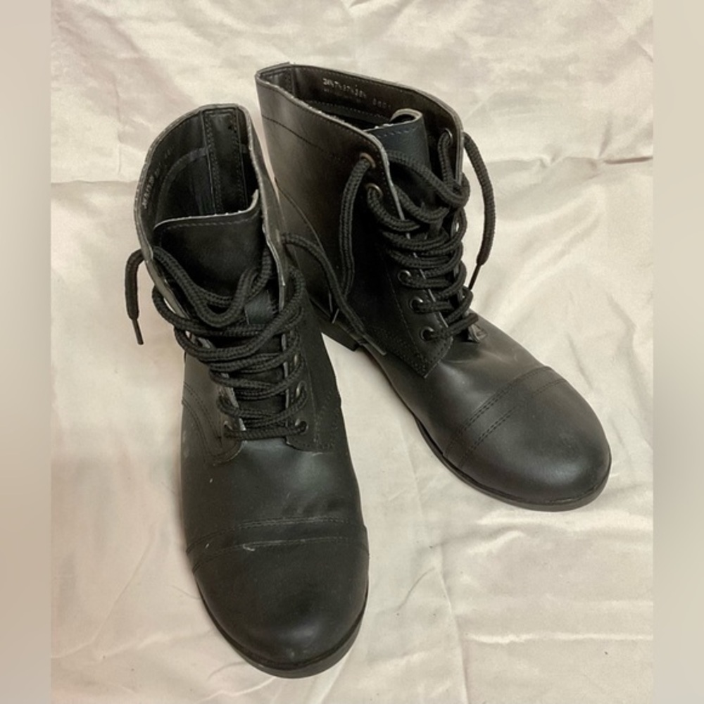 Andrea Black Lace Up Round Toe Boots